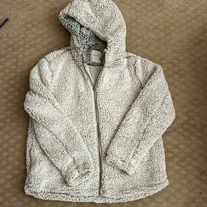 Thread and supply Sherpa size M never worn